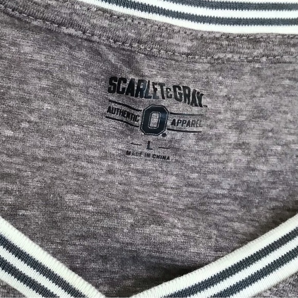Scarlet and Gray • L • V Neck Ohio State Short Sleeve T-Shirt Tee - Picture 4 of 4